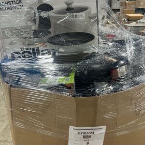 Macy’s Houseware Pallet