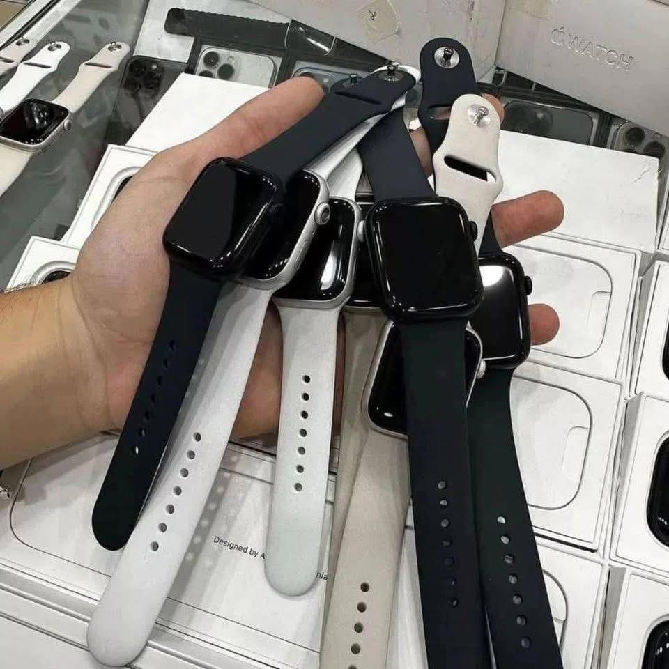 Series 7 Apple Watches Series 7 Apple Watches