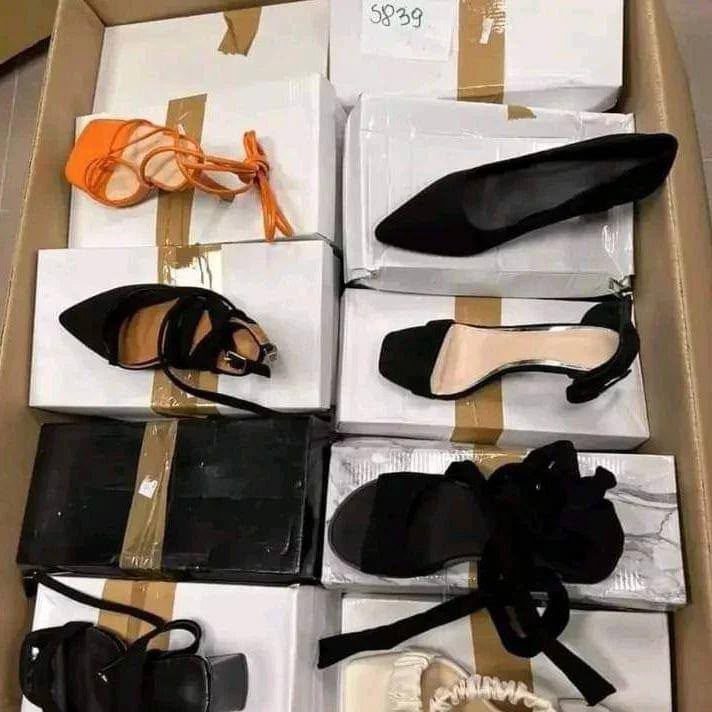 womanshoe1.jpg