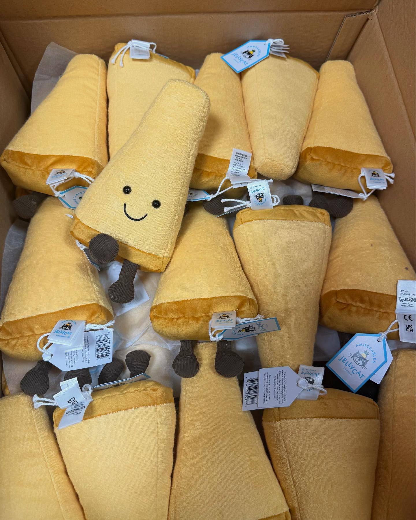 652241440_122133062739041111_8306940447090694010_n Jellycat Toy Pallets