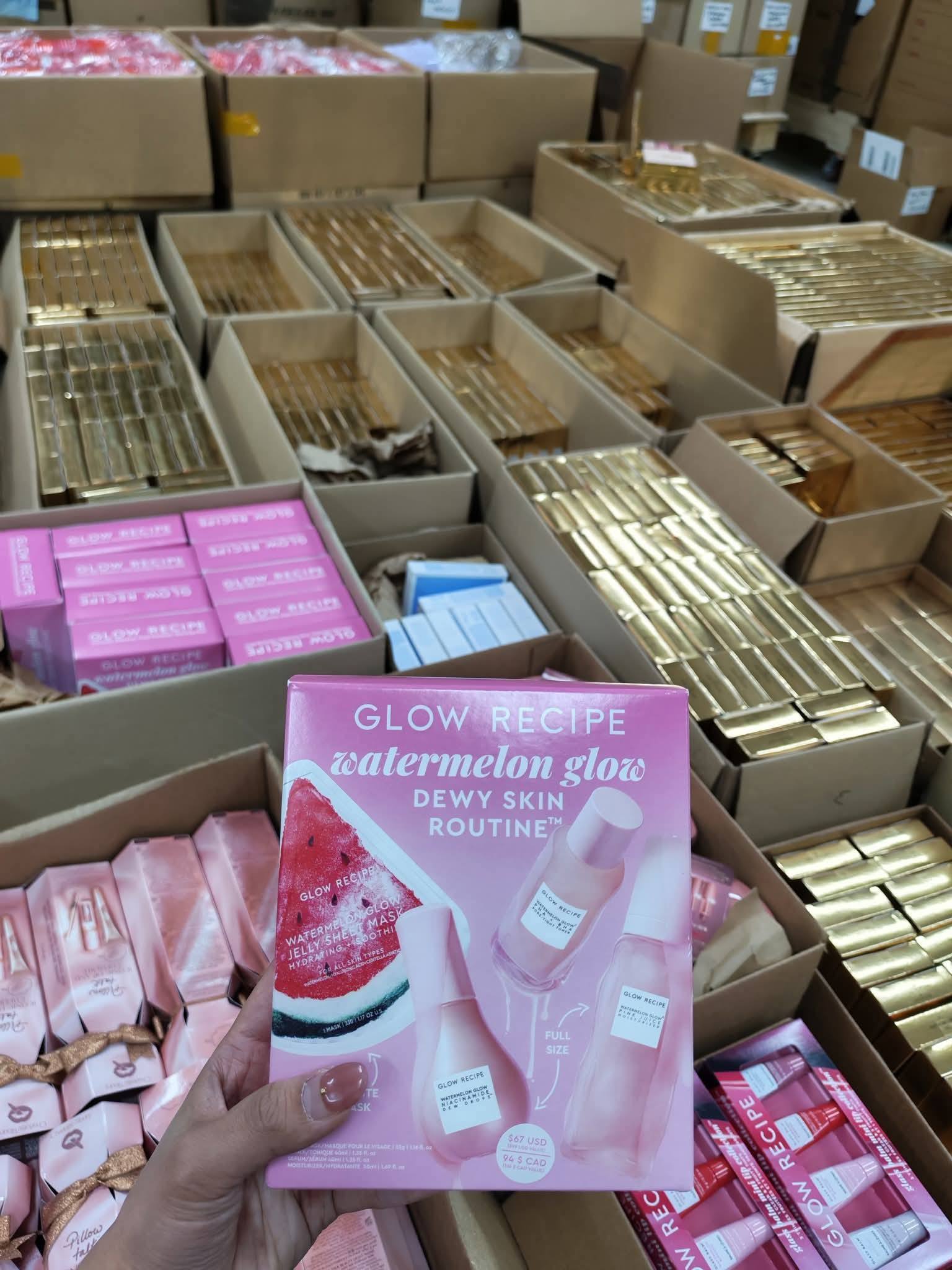Mixed Cosmetics Pallets Available Mixed Cosmetics Pallets Available